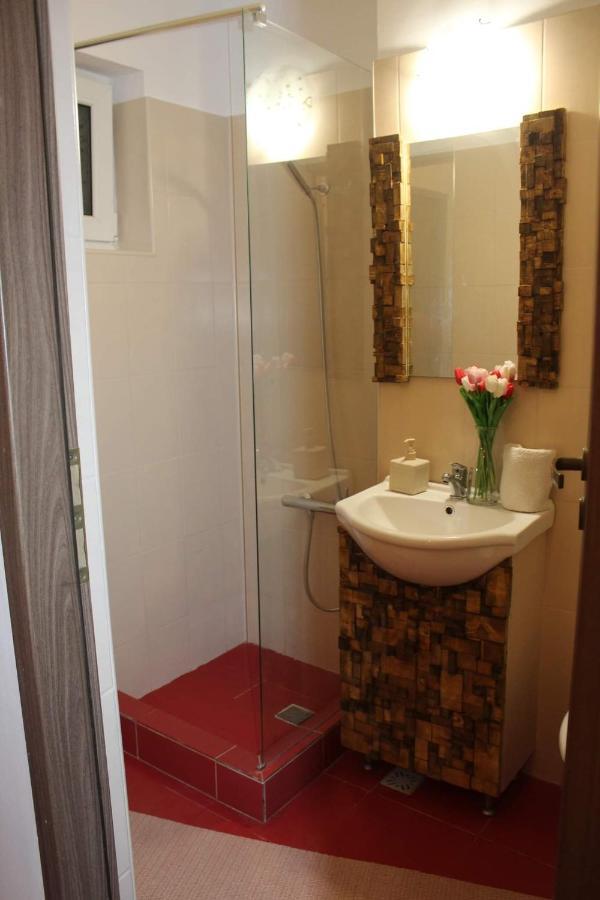 Apartament Dania & Petru Appartement Tîrgu Ocna Buitenkant foto